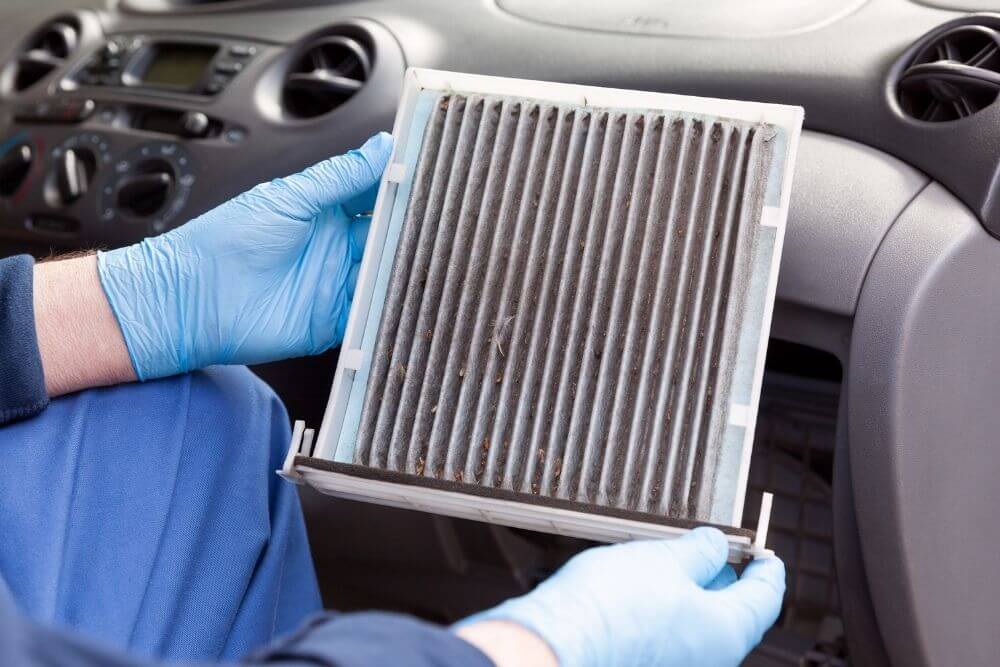 3 Easy Steps to Changing Your Car's Cabin Air Filter